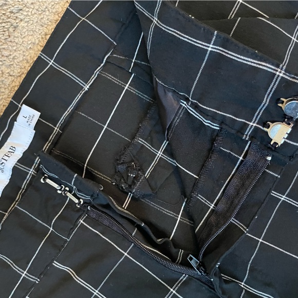 JUSTFAB Pull-On Ankle Pants - Picture 5 of 7